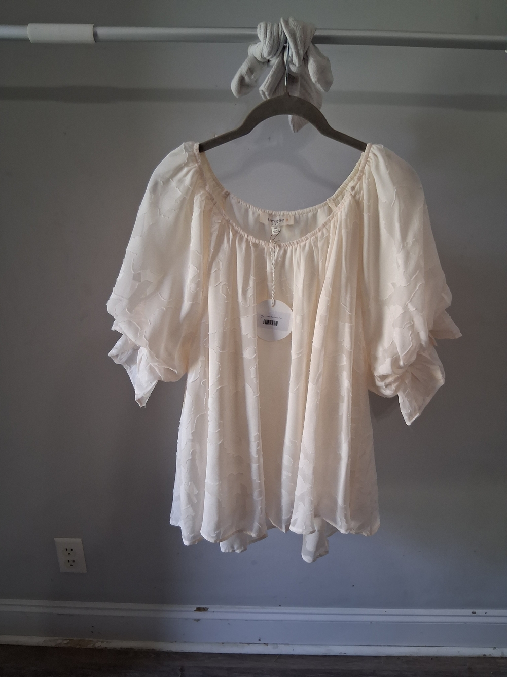 Umgee Cream Off-Shoulder Peasant Blouse